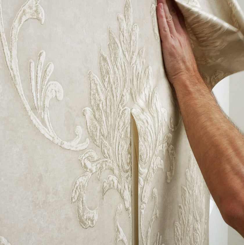 GW1012  Gold Damask Peel & Stick Wallpaper Roll 19in x 18 ft.  Faux Gold Cream Gray