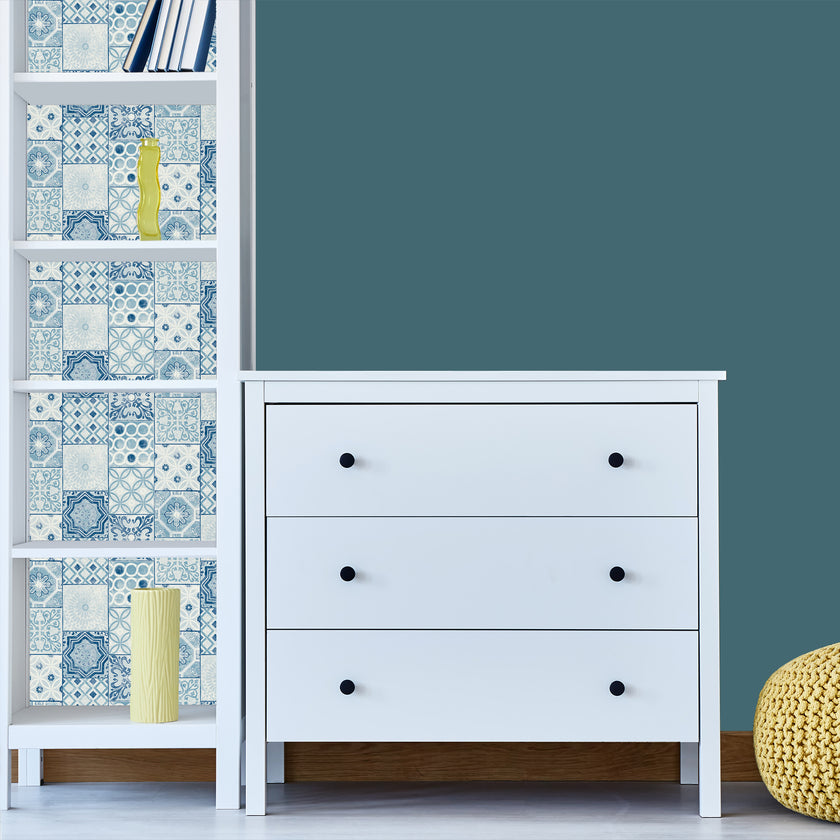 GW2009W Mosaic Tile Peel and Stick Wallpaper Roll 19in (W) x 18ft. (H) Blue White